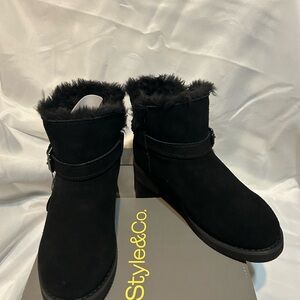 Style & Co. Black Faux Fur Winter Boots